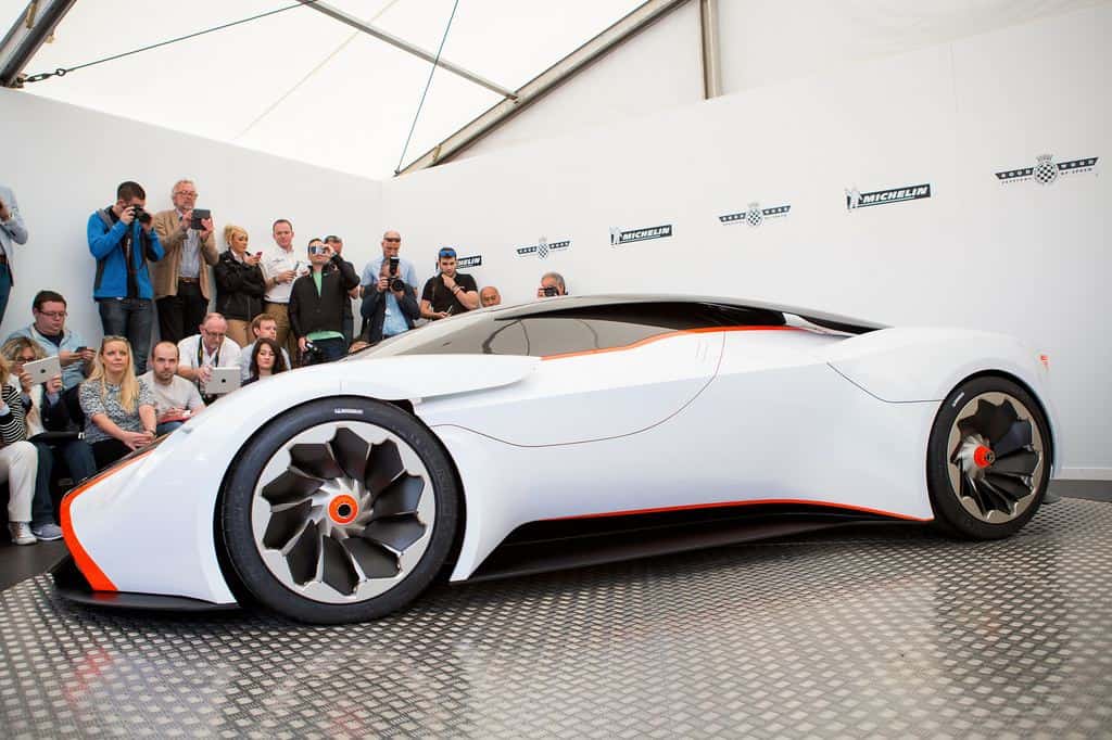 Aston Martin DP-100 Vision Gran Turismo Concept