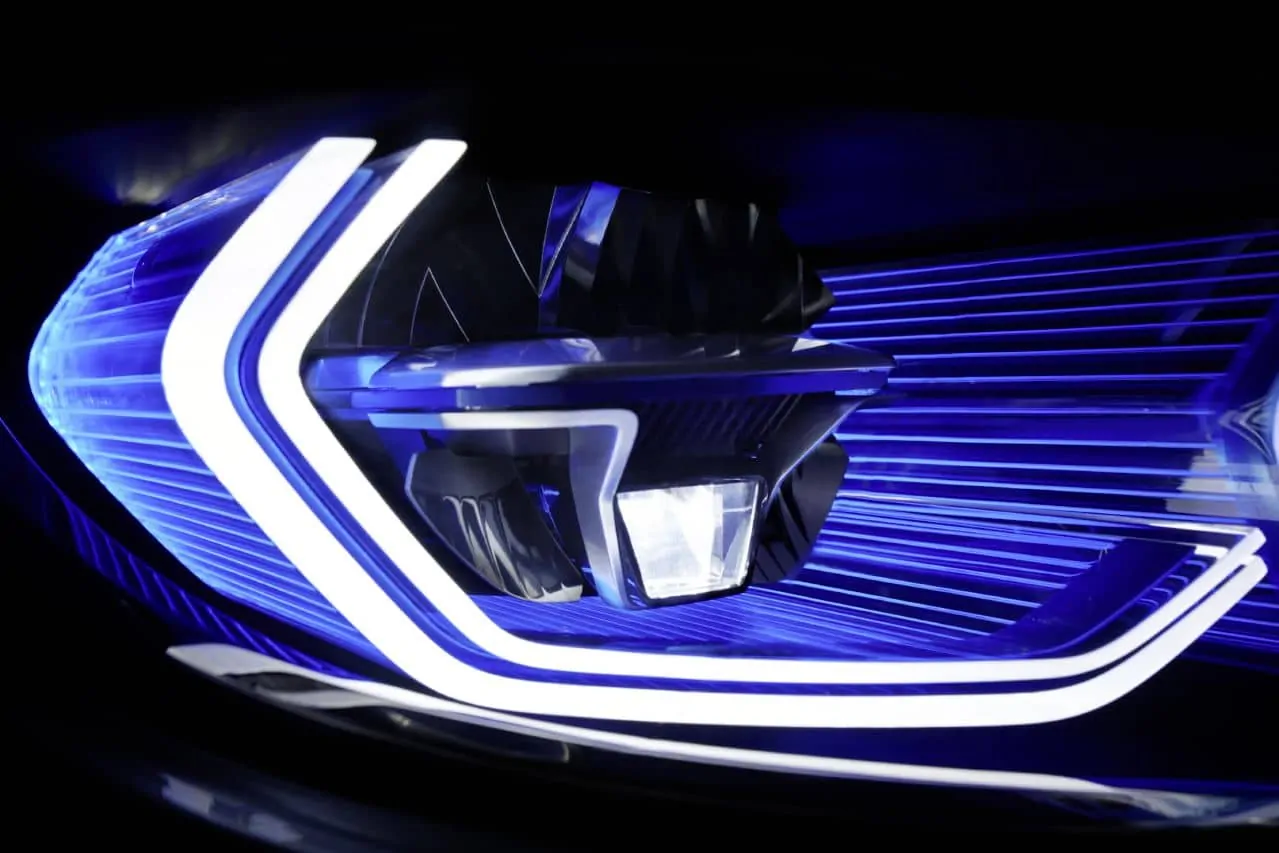 BMW Lights Up CES with M4 Concept Iconic Lights