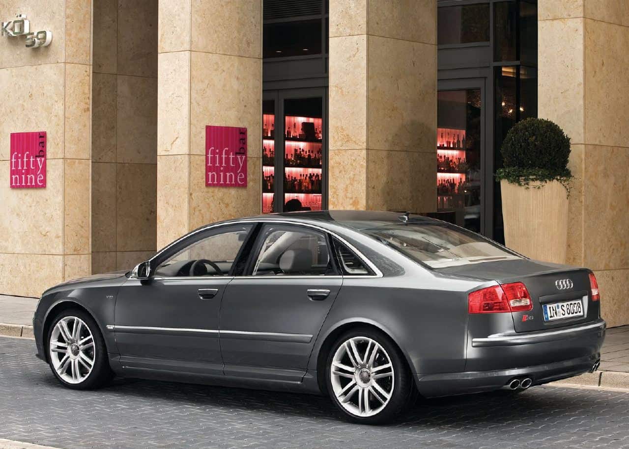 Design Icons: Revisiting the 2004 Audi A8 (D3)'s Simple Purity