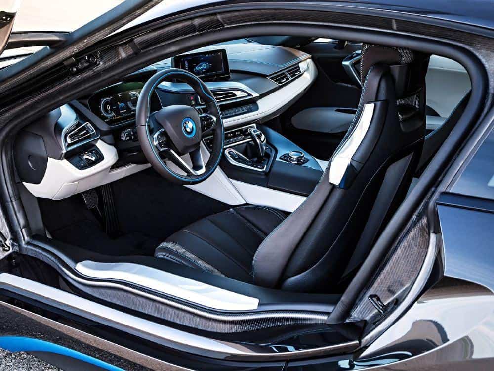 BMW i8 interior and carbon material (2015)
